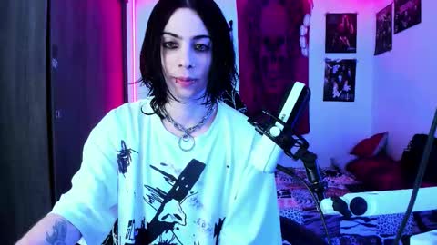 Snapshot of atheneoo_ chatting on 10.05.25 athenauwu online show from 10.05.25