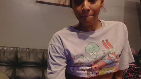 Snapshot of atirahcali chatting on 09.15.25 AtirahCali online show from 09.15.25