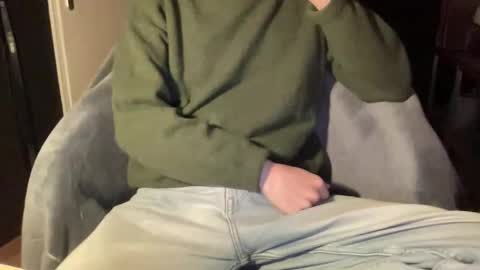 Undress a hung twink  online show from 02.13.26