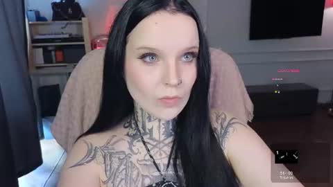 online every day between 10am-23pm online show from 08.06.26