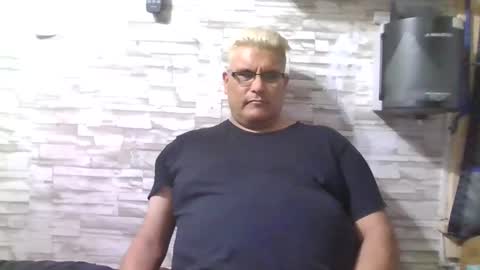 A online show from 02.03.25