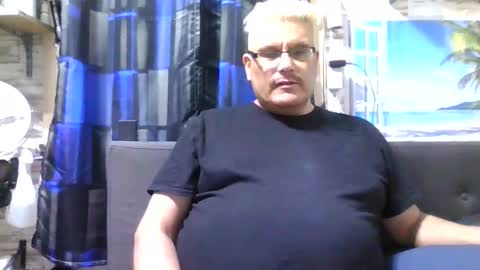 A online show from 03.11.25