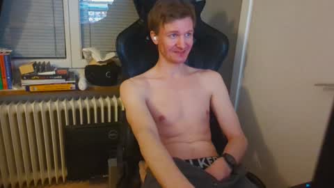 Max Powers online show from 12.25.24