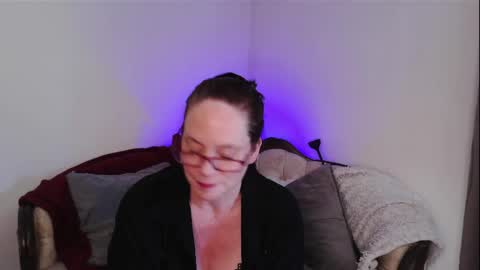 Snapshot of aubreeskinkyplayroom chatting on 06.02.26 Aubree Shae online show from 06.02.26