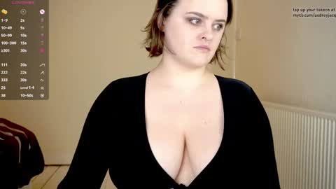 Snapshot of audreyjacq chatting on 02.20.26 Audrey Jacq online show from 02.20.26