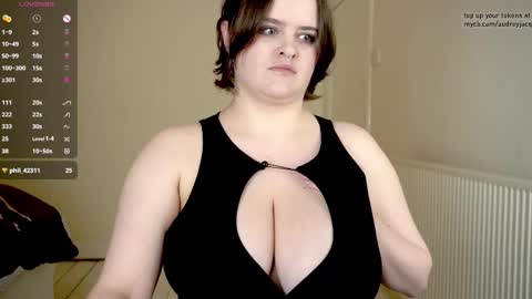 Snapshot of audreyjacq chatting on 02.26.26 Audrey Jacq online show from 02.26.26