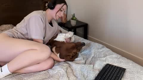 Miss Audrey online show from 02.09.25