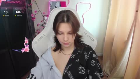 Snapshot of audreyykim chatting on 04.18.26 Audrey online show from 04.18.26