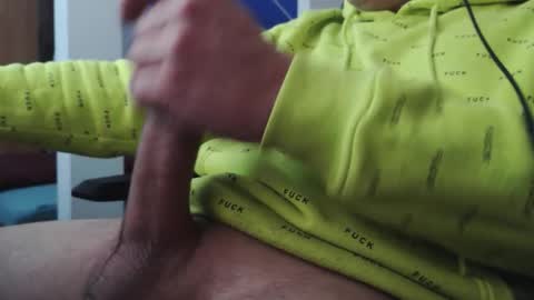 auilein online show from 04.14.26