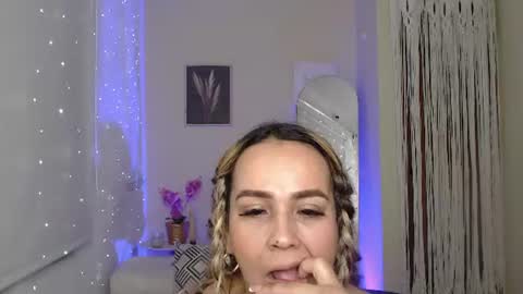 aunty_milf online show from 06.17.26