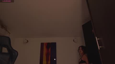 Snapshot of aura_sensual chatting on 02.27.25 . online show from 02.27.25