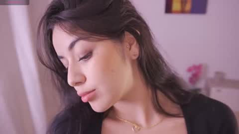 Snapshot of aura_sensual chatting on 09.26.25 . online show from 09.26.25