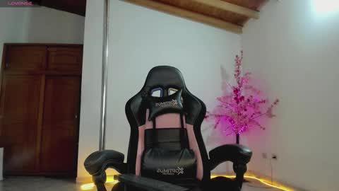 aura online show from 09.24.25