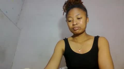 Snapshot of aurelie08 chatting on 06.03.26 aurelie08 online show from 06.03.26
