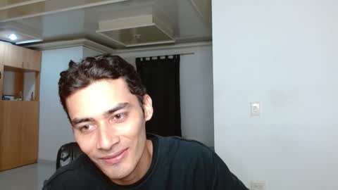 Aureliano online show from 11.04.25