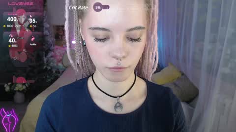 Snapshot of aurora__cute chatting on 12.04.24 Auroraa Cute online show from 12.04.24