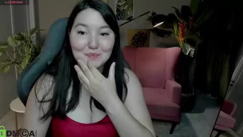 Snapshot of aurora_briggs chatting on 07.24.26 Camila online show from 07.24.26