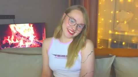 Kate online show from 12.21.24