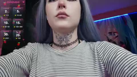 Snapshot of aurora_radiance chatting on 09.19.25 Serena online show from 09.19.25