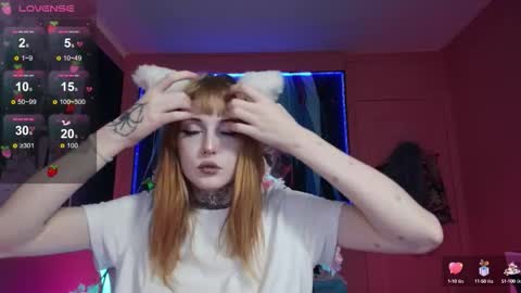 Snapshot of aurora_radiance chatting on 09.21.25 Serena online show from 09.21.25