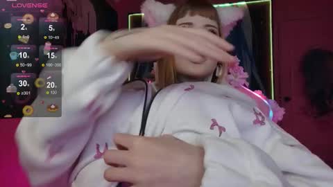 Snapshot of aurora_radiance chatting on 10.13.25 Serena online show from 10.13.25