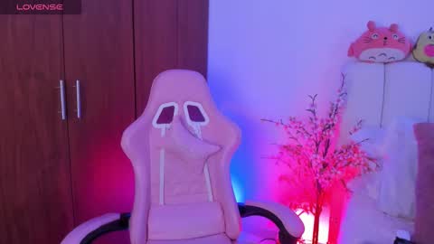 Snapshot of aurora_roussee chatting on 02.26.26 Aurora online show from 02.26.26