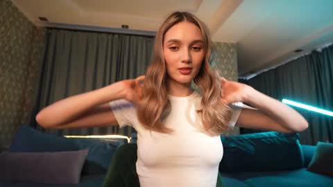 Aurora online show from 01.28.25