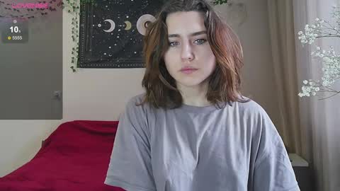 Snapshot of aurora_worker chatting on 02.11.25 Aurora online show from 02.11.25