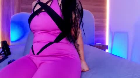 auroraa_miller online show from 06.12.26