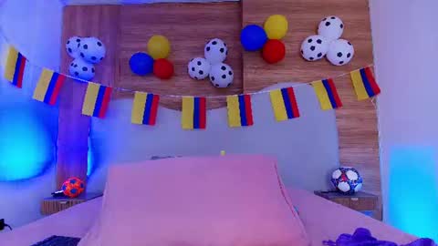 auroraa_miller online show from 06.30.26