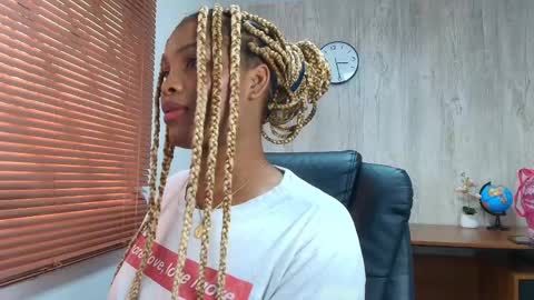 Ariana online show from 10.03.25