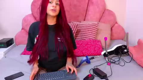 Snapshot of aurorajackson__ chatting on 07.21.26 AURORA online show from 07.21.26