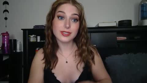 auroralightz1 online show from 10.29.25