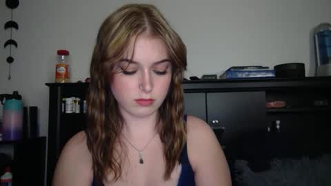 auroralightz1 online show from 12.02.25