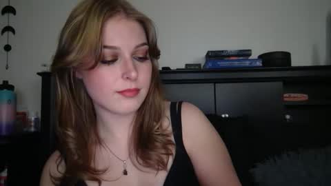 auroralightz1 online show from 01.06.26