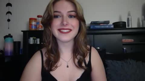 auroralightz1 online show from 02.02.26