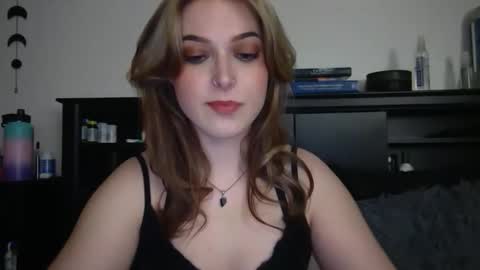 auroralightz1 online show from 02.14.26