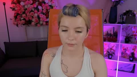 aurorawrenfield online show from 03.18.26