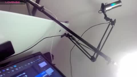 aurore online show from 10.22.25