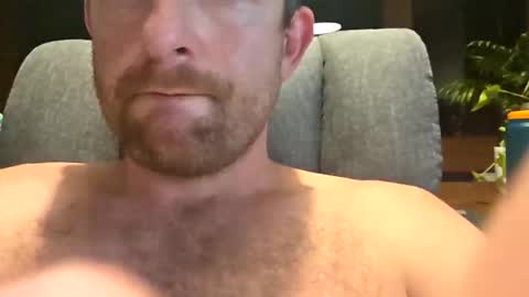 aussie_dadbod9 online show from 11.26.25