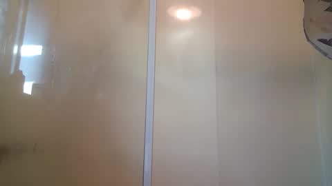 Snapshot of aussielovingxxx chatting on 12.06.24 Milf4u online show from 12.06.24