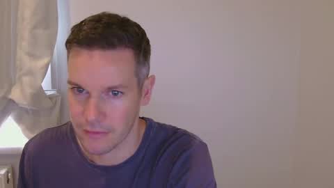 aussiesurfer0000 online show from 02.18.25