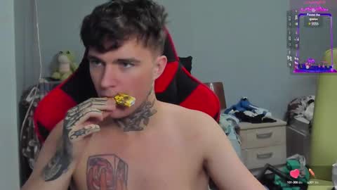 Snapshot of austen_milker chatting on 12.10.24 Austen online show from 12.10.24