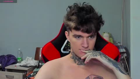 Snapshot of austen_milker chatting on 01.02.25 Austen online show from 01.02.25