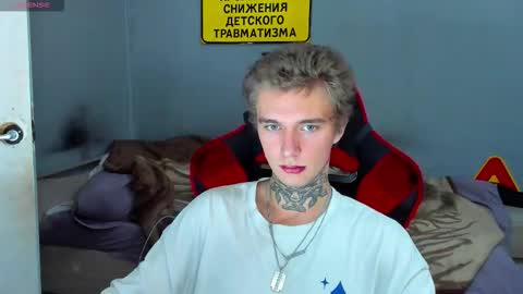 Snapshot of austen_milker chatting on 09.20.25 Austen online show from 09.20.25