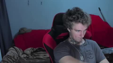 Snapshot of austen_milker chatting on 10.29.25 Austen online show from 10.29.25