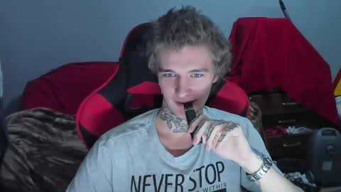 Snapshot of austen_milker chatting on 11.06.25 Austen online show from 11.06.25