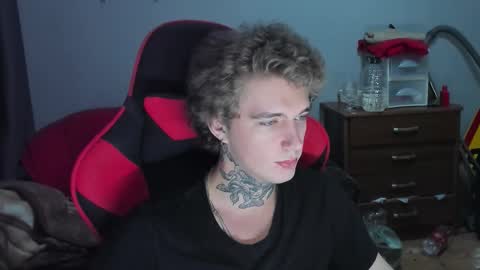 Snapshot of austen_milker chatting on 11.29.25 Austen online show from 11.29.25