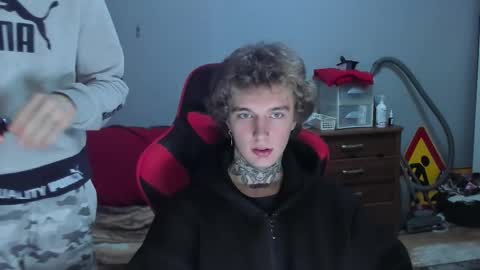 Snapshot of austen_milker chatting on 12.05.25 Austen online show from 12.05.25