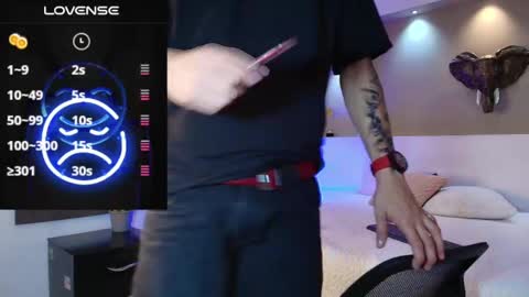 Snapshot of austin_collinss chatting on 12.14.24 AUSTIN online show from 12.14.24